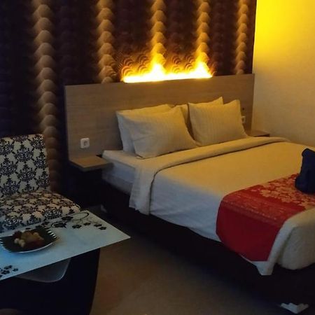 Mel'S Inn Manado Eksteriør bilde