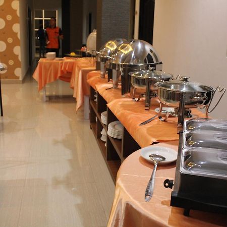 Mel'S Inn Manado Eksteriør bilde