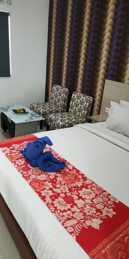 Mel'S Inn Manado Eksteriør bilde