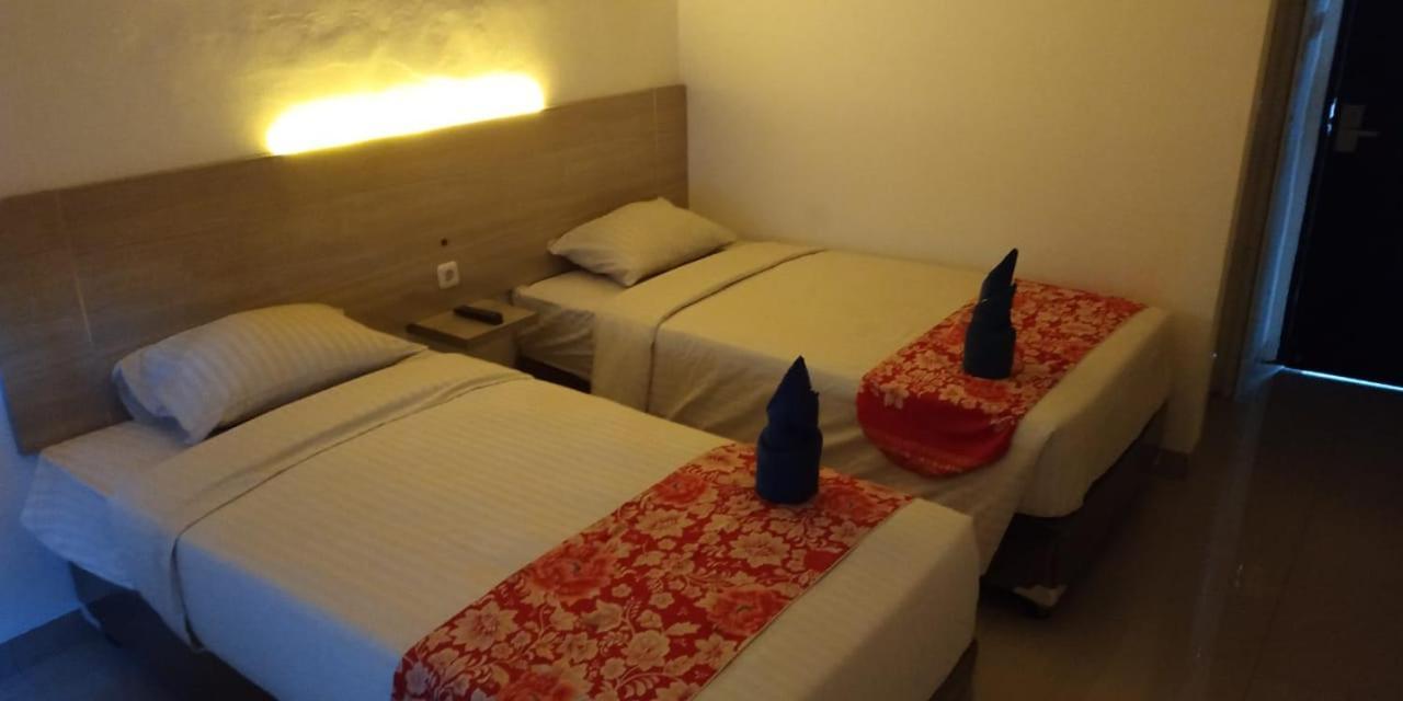 Mel'S Inn Manado Eksteriør bilde