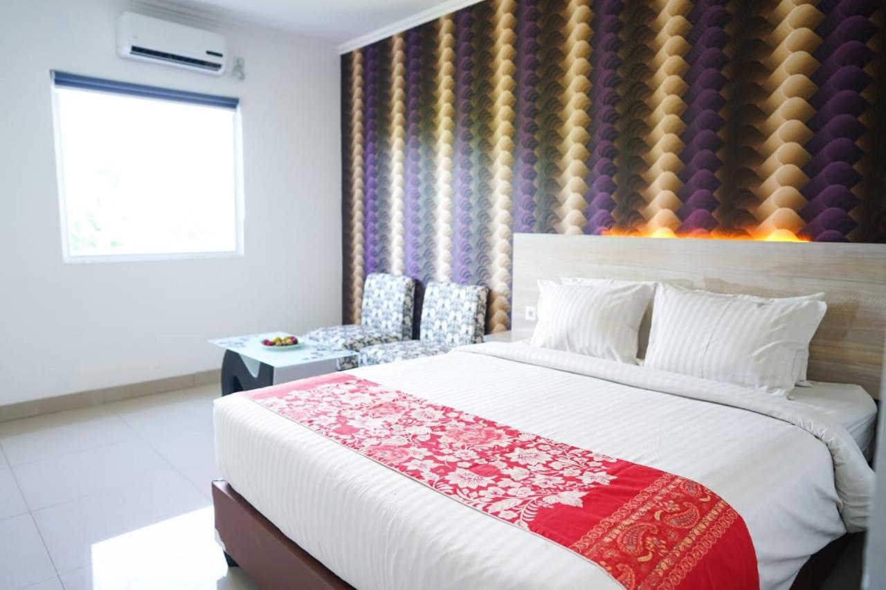 Mel'S Inn Manado Eksteriør bilde