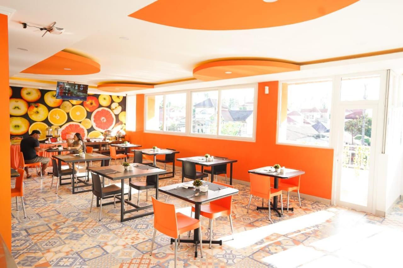 Mel'S Inn Manado Eksteriør bilde