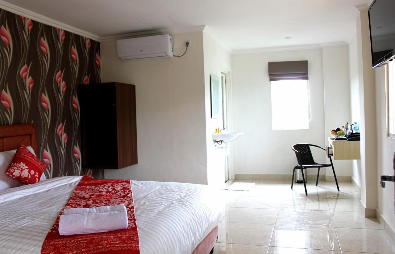 Mel'S Inn Manado Eksteriør bilde
